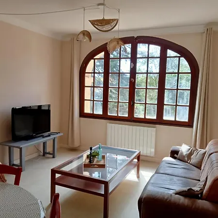 A Cèdre De Mon Enfance Hébergement de vacances Vers-Pont-du-Gard